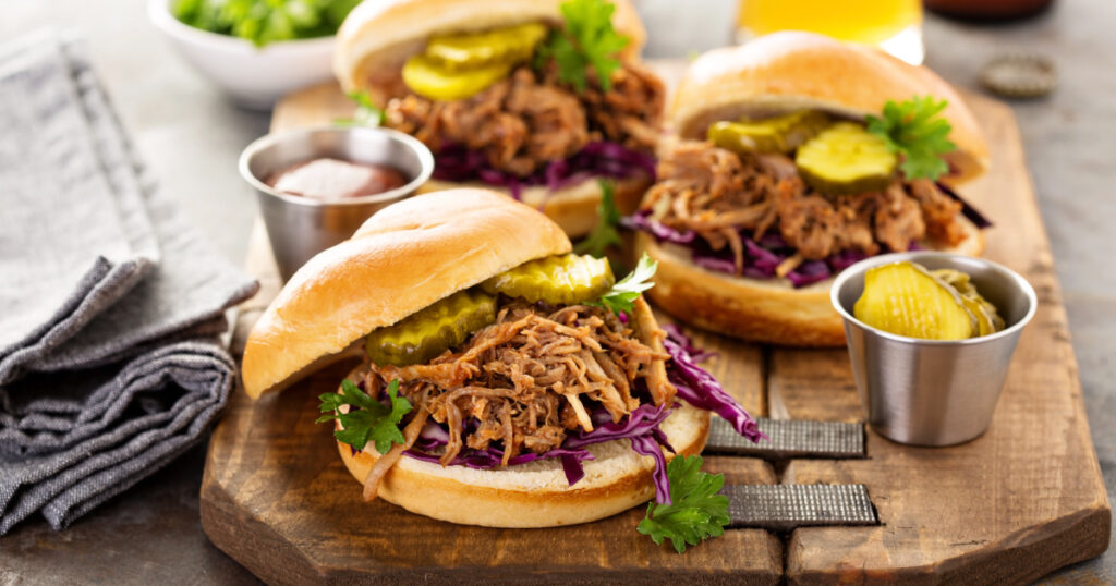 How Many Pounds Of BBQ Will Feed 25 People?